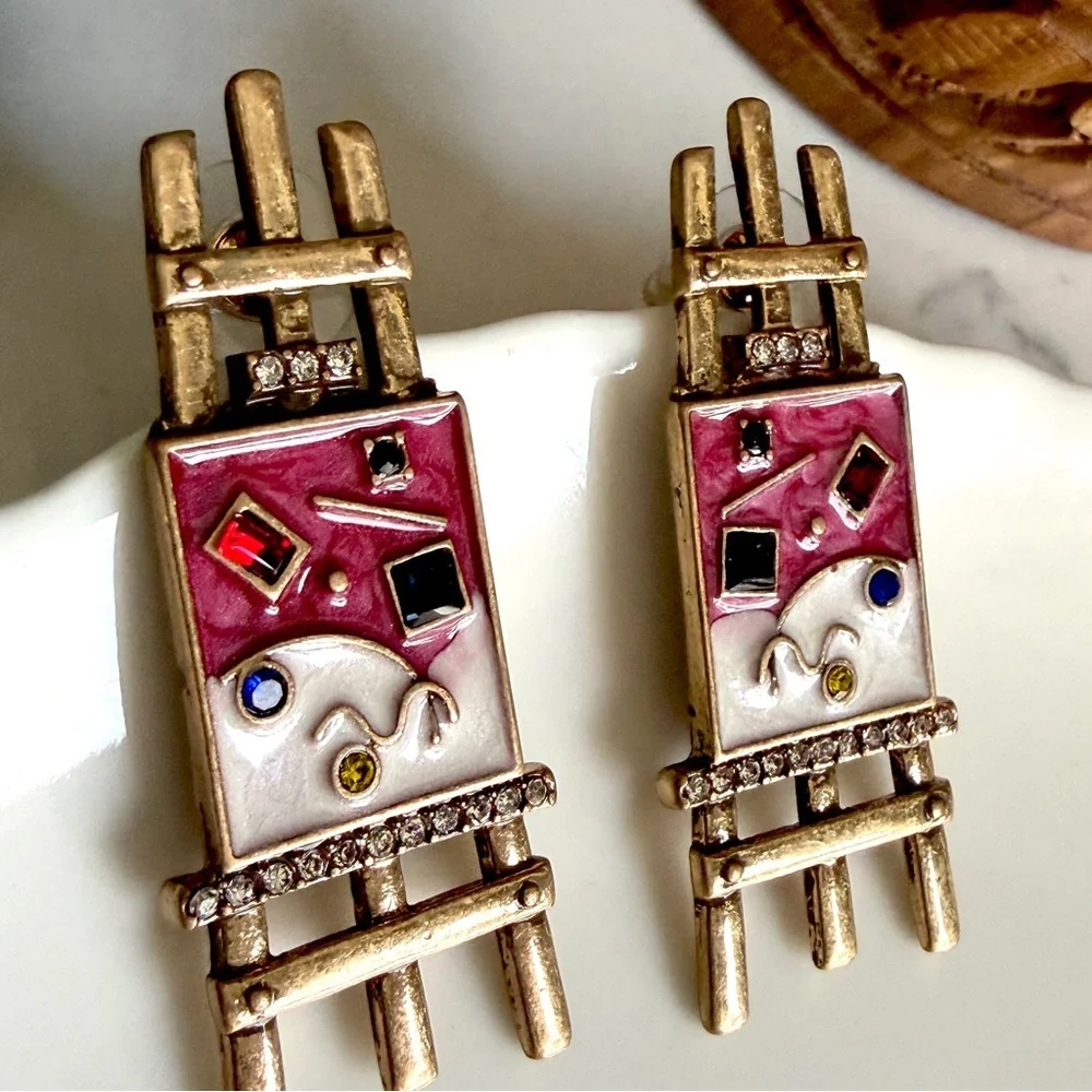 Artist’s Easel Painting Enamel Earrings Stone Vintage Style Antiqued Gold NEW